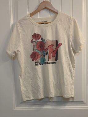 MTV Cream Short Sleeve Tee with Red Floral Logo